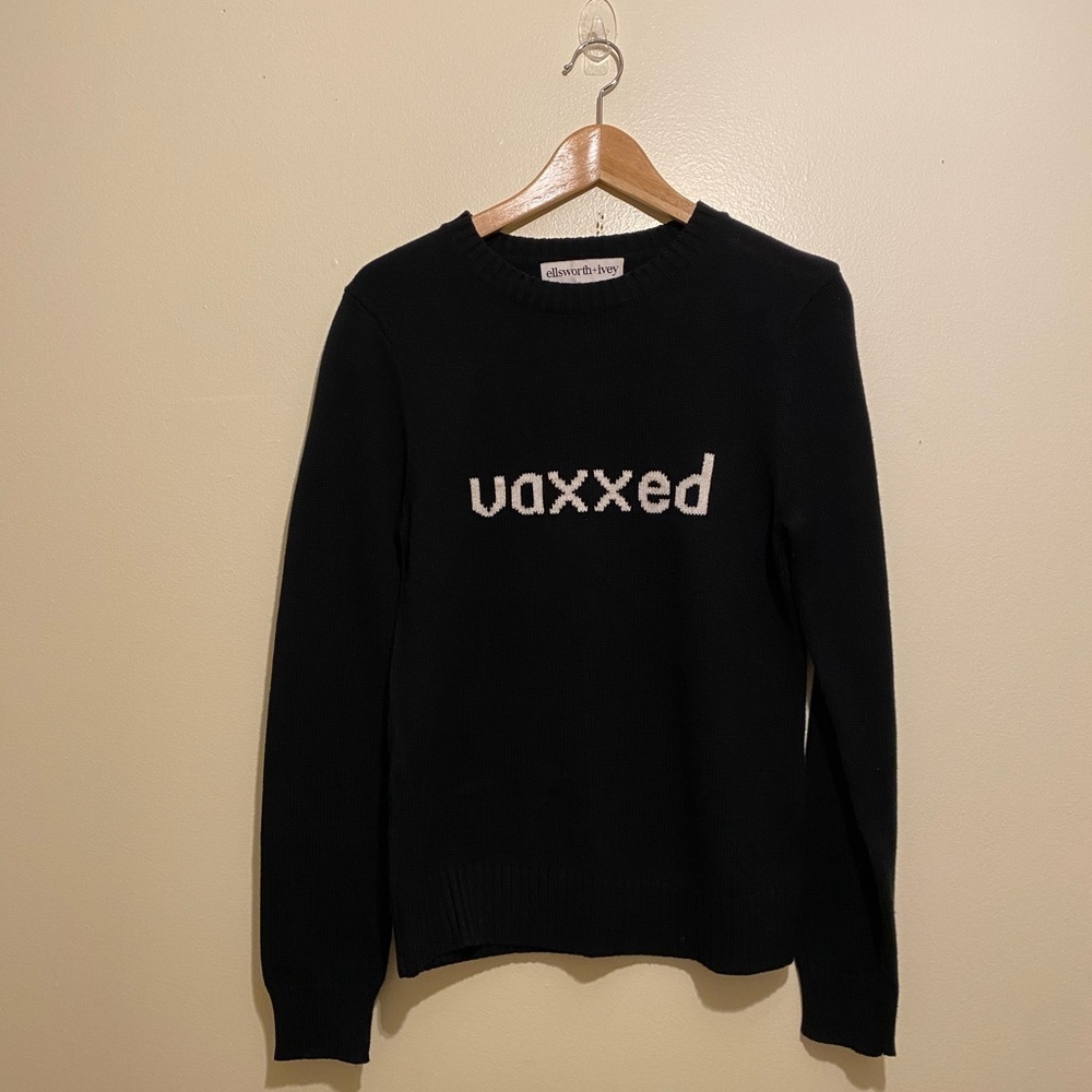 ELLSWORTH + IVEY BLACK CREW NEXK SWEATER VAXXED . Size S